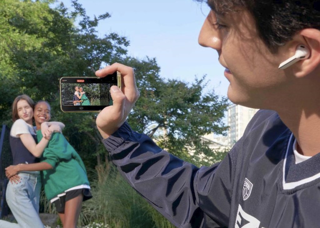 Bikin Konten Vlog Makin Seru Pakai Galaxy Z&nbsp;Flip6